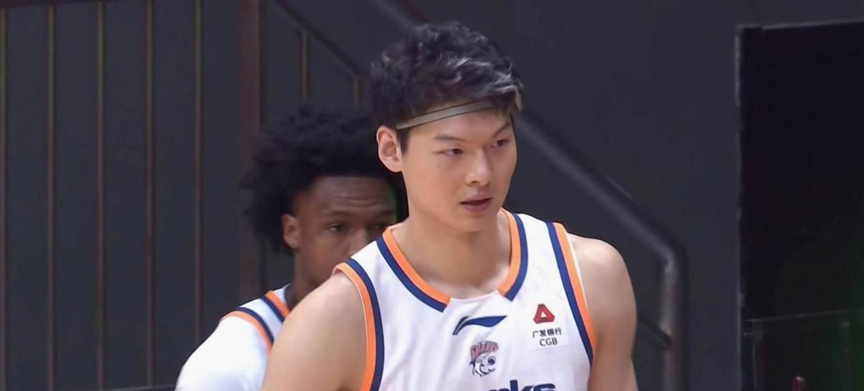 3年5100万!加盟东部第一!快船分崩离析