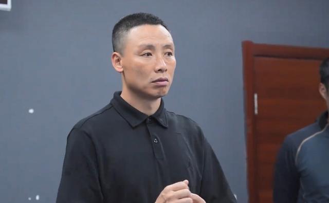31！马竞反超巴萨登顶西甲，韩国前锋1球1助，取代了小蜘蛛首发